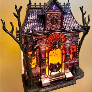 BBW Hunted House Nightlight Projector